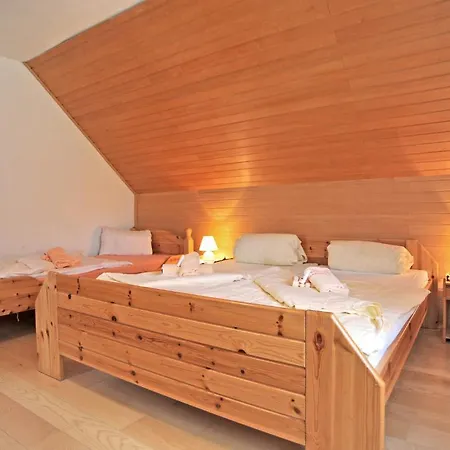 Haus Gohringer / Hermagor-Pressegger See
